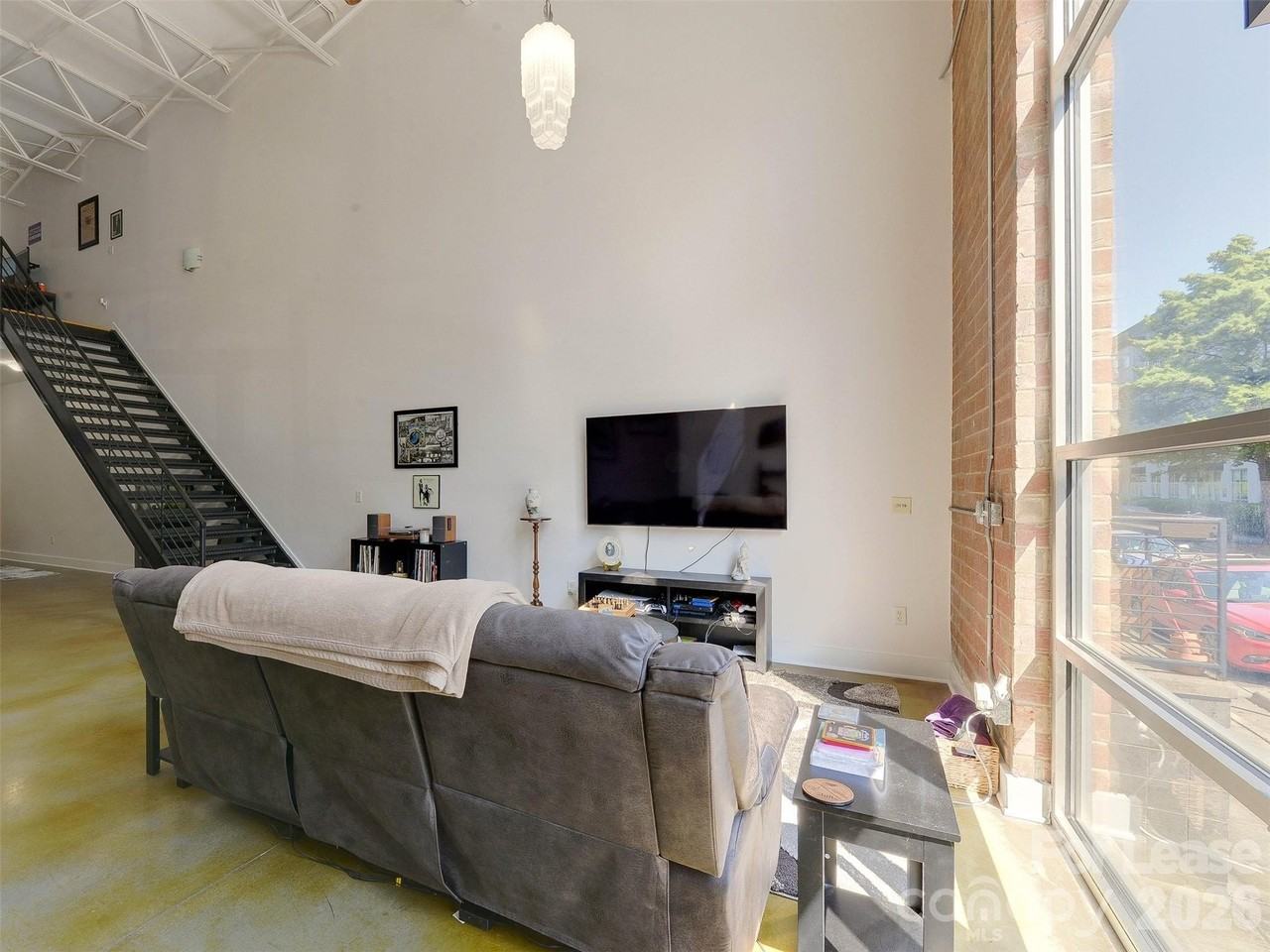 909 Westmere Ave - Photo 3 of 46