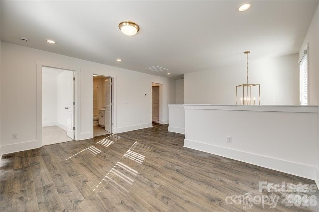 1237 Eastway Dr - Photo 5 of 43