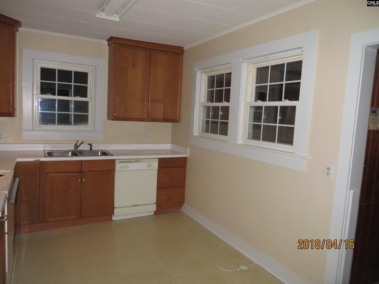 1312 Nunamaker Dr - Photo 6 of 7