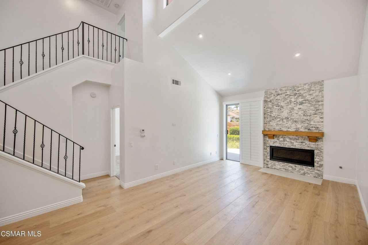 4791 Parma Dr - Photo 6 of 34