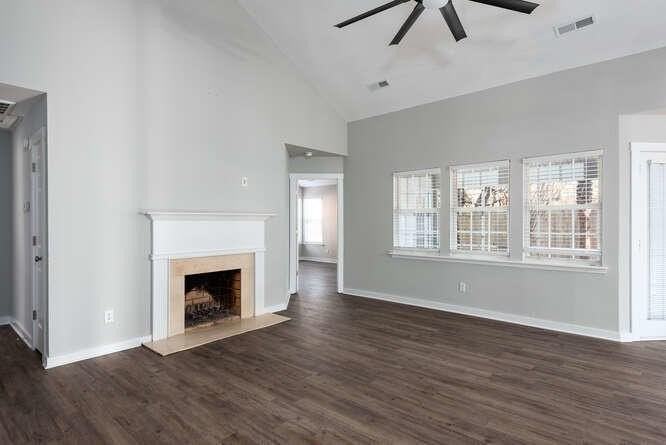 1291 Chatfield St - Photo 4 of 25