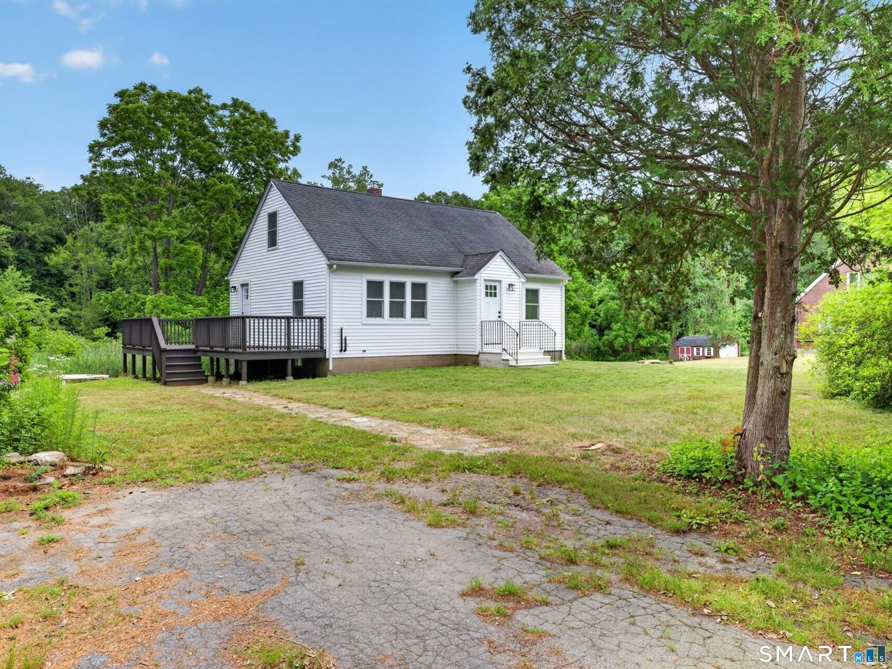 1039 North Rd - Photo 3 of 26