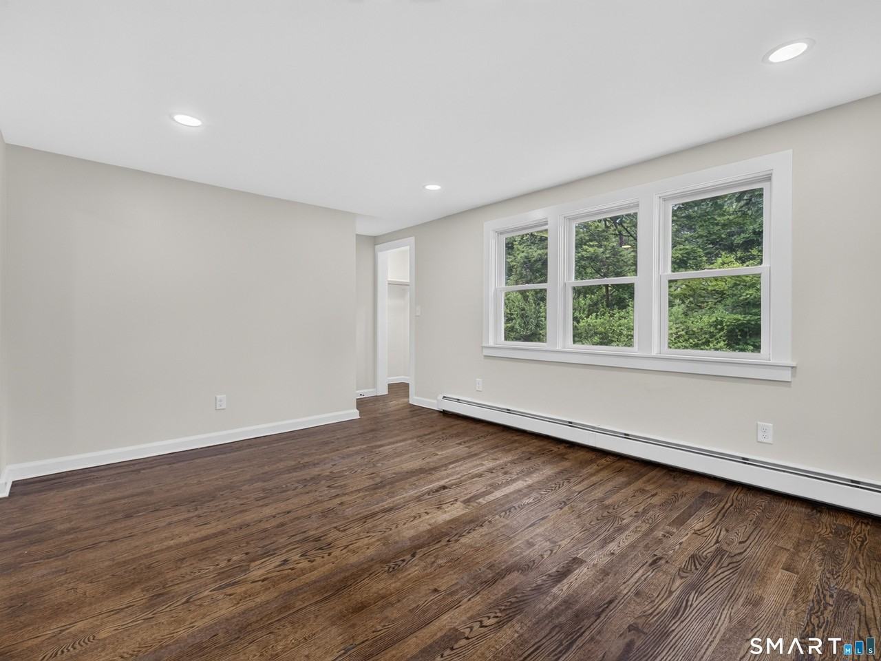 1039 North Rd - Photo 6 of 26