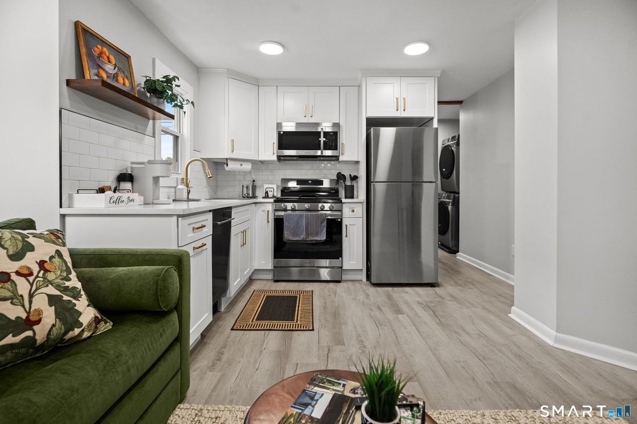 149 E Main St #6 - Photo 3 of 13