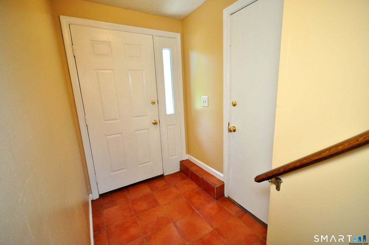 349 Allen Rd #10A - Photo 5 of 37
