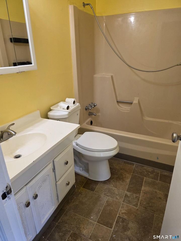 57 Main St #C - Photo 7 of 9