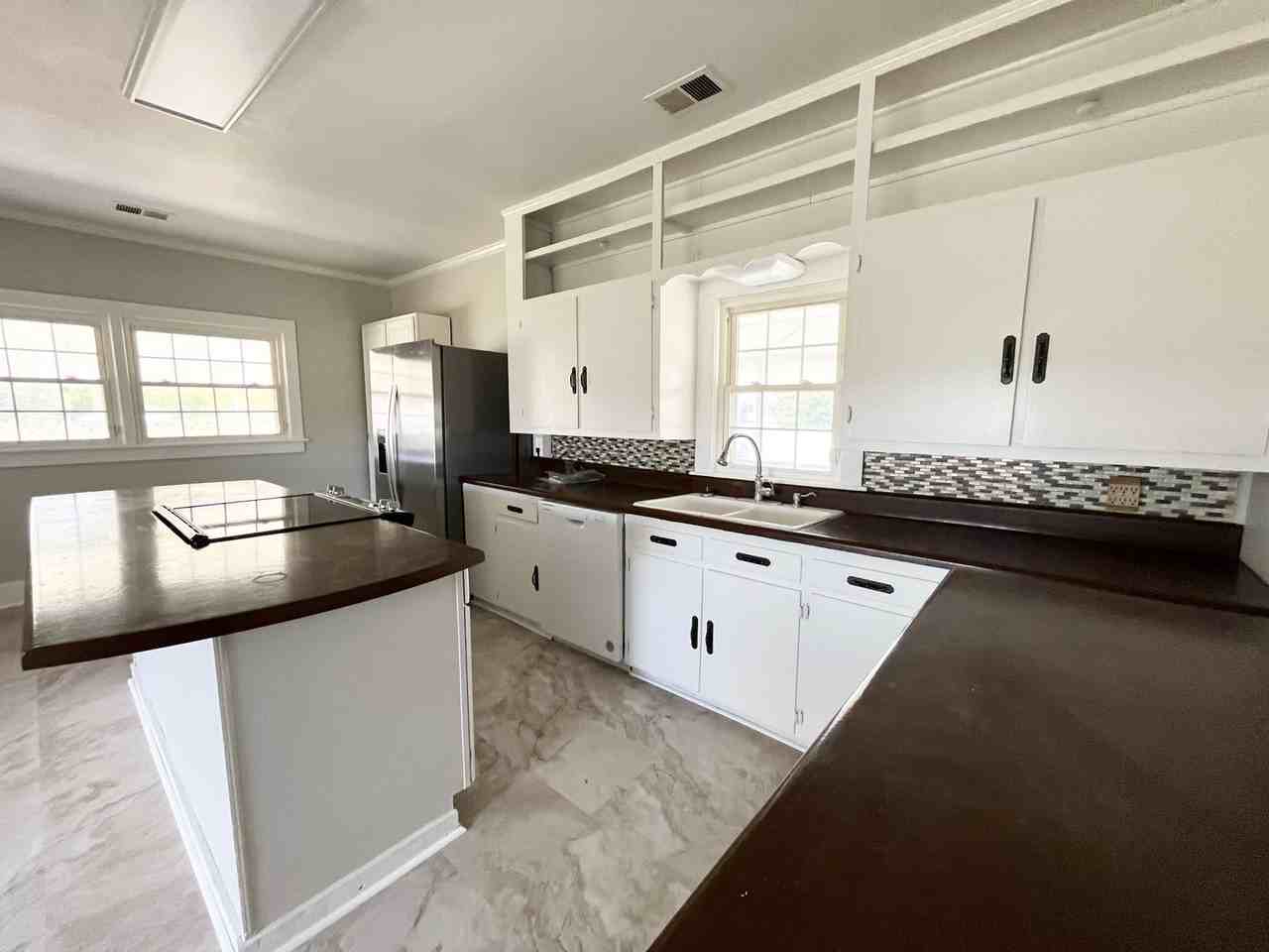784 S Sandy Hook Rd - Photo 2 of 15