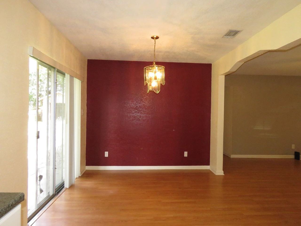 8606 Wood Ridge Rd - Photo 3 of 11