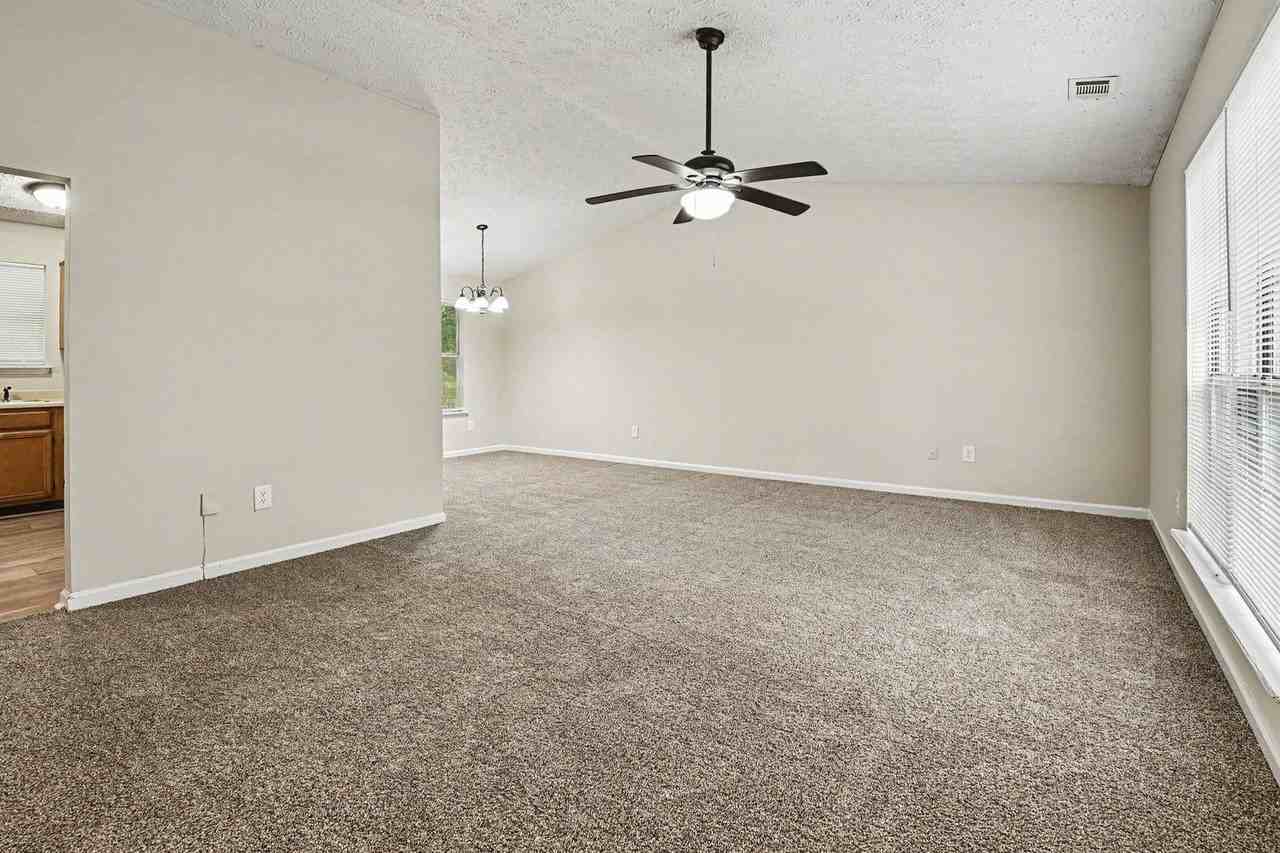 3892 Conley Downs Ln - Photo 5 of 19