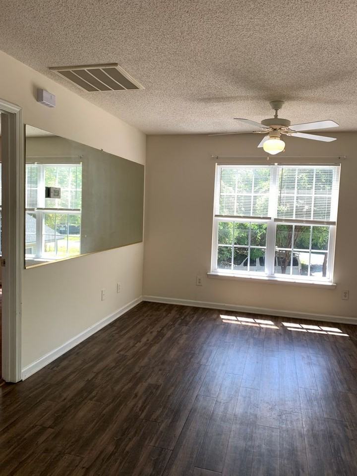 2133 Yaupon Dr - Photo 4 of 11