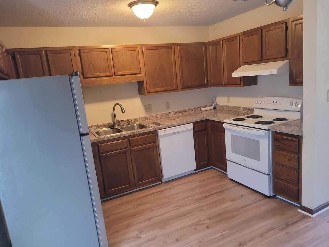 3606 Bond St - Photo 3 of 24