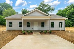 featured image of 3201 Circle Dr