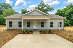 3201 Circle Dr - Photo 1 of 1