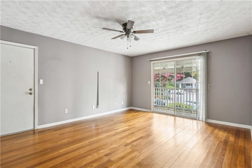 3155 Seven Pines Ct #303 - Photo 5 of 25