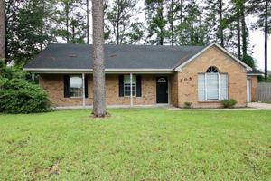 featured image of 208 Woodbridge Rd