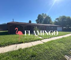 featured image of 305 E Whittier Ave