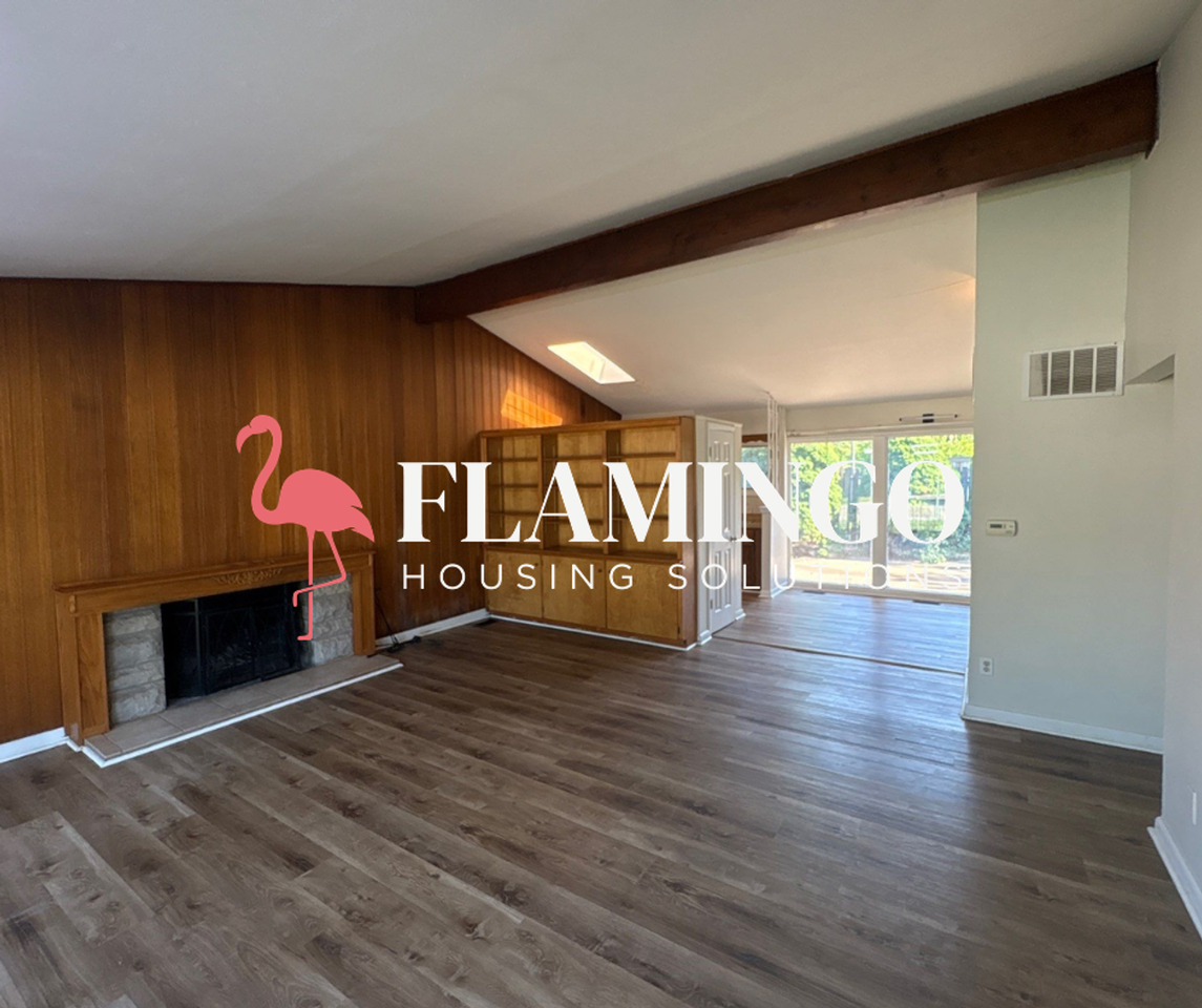 305 E Whittier Ave - Photo 2 of 16