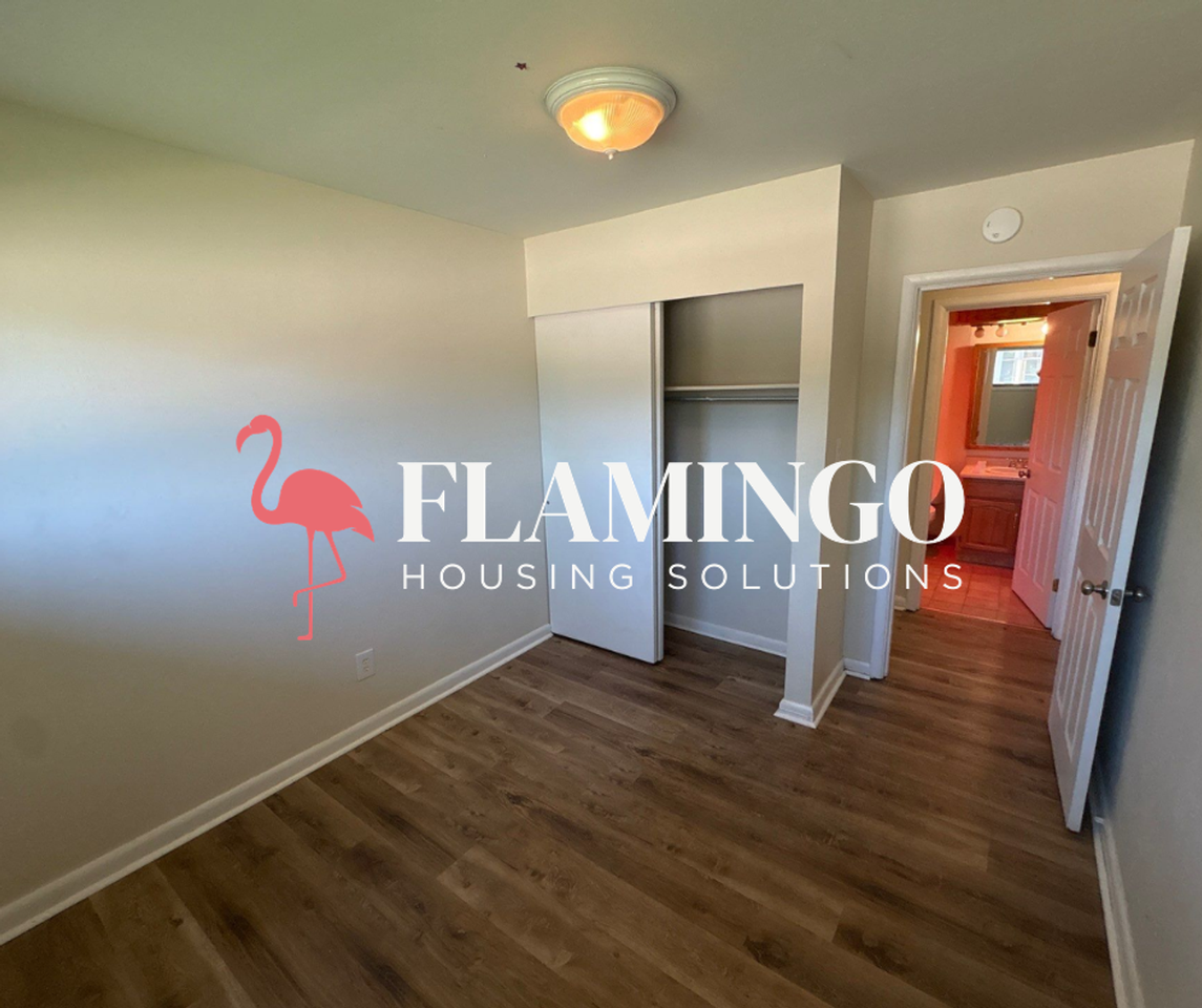 305 E Whittier Ave - Photo 5 of 16