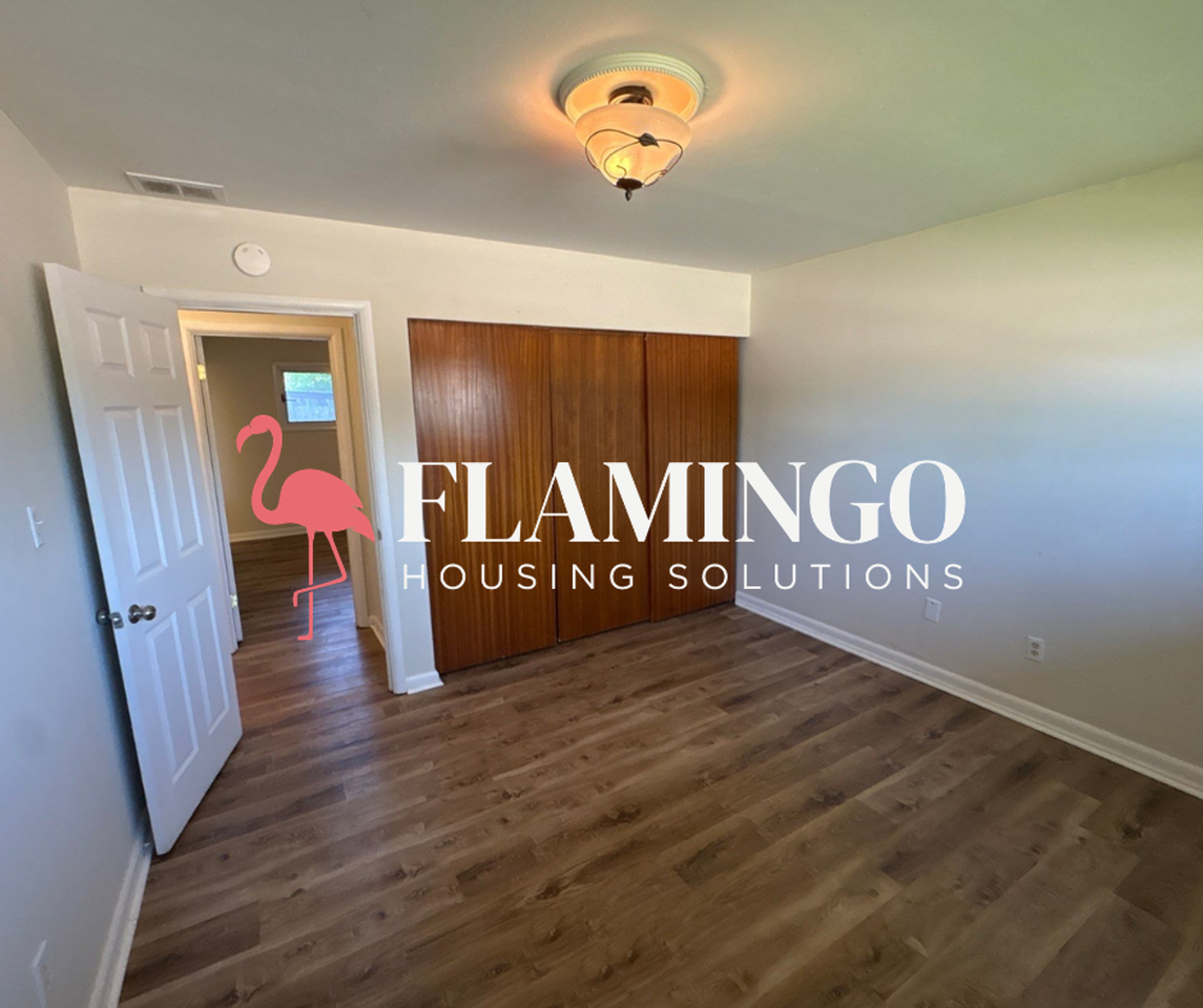 305 E Whittier Ave - Photo 7 of 16