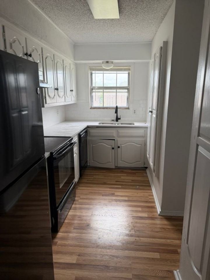 818 N 62nd St - Photo 6 of 9