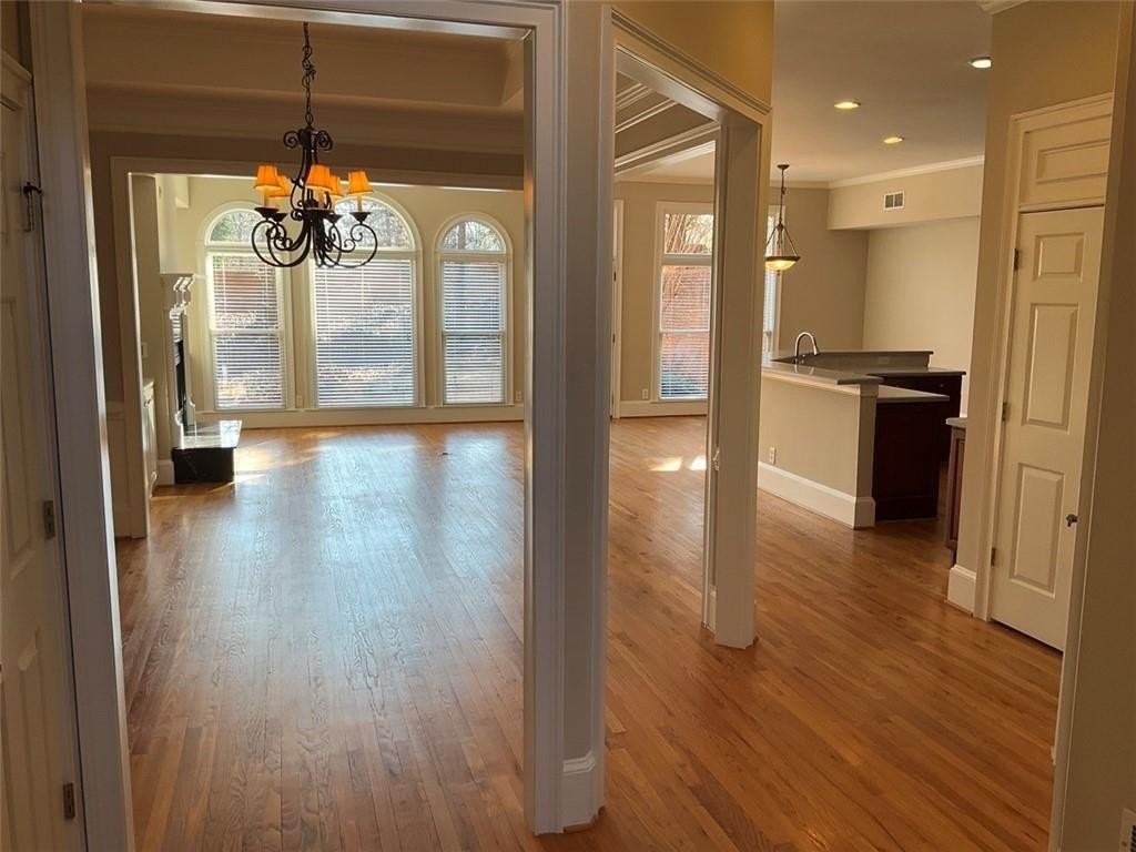 6193 Spalding Dr - Photo 5 of 40