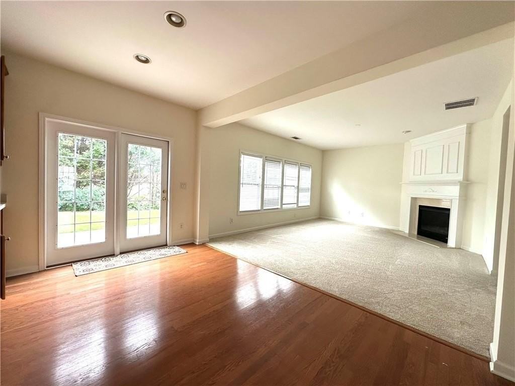 5876 Rue Villa Ln - Photo 6 of 17