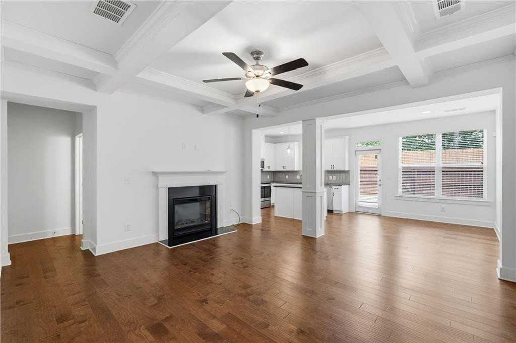 5372 Brooklands Dr - Photo 3 of 30