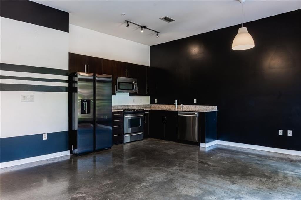 333 Nelson St Sw #201 - Photo 3 of 28