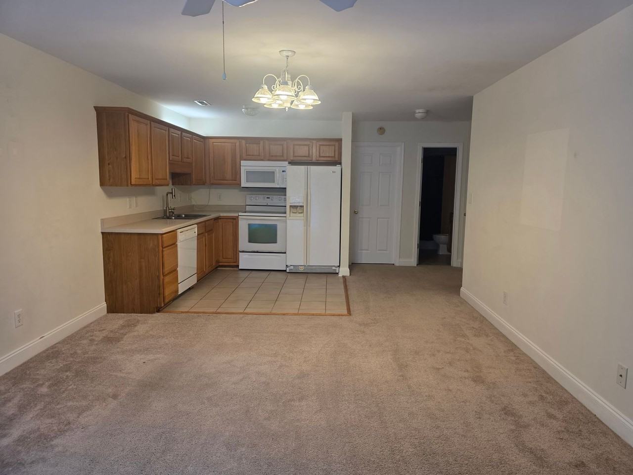 108 Heather Glen Cir - Photo 3 of 18