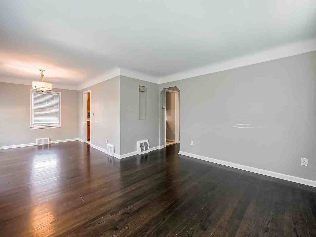 113 S Minerva Ave - Photo 7 of 40