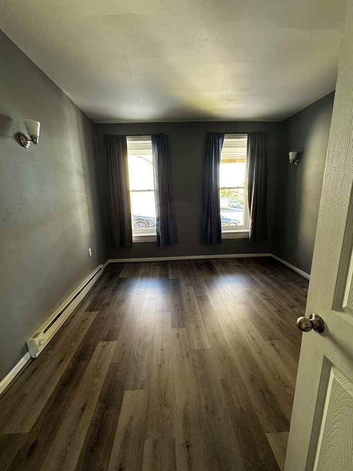 307 Old 10th St - Photo 5 of 22