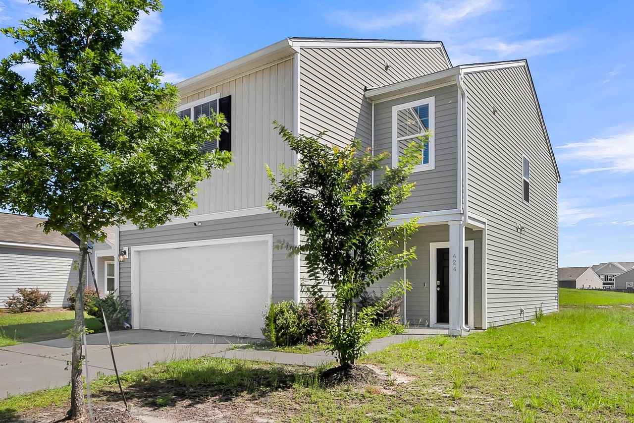 424 Pender Woods Dr - Photo 4 of 50