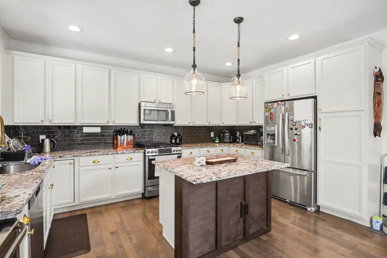 15247 W Auburn Ave - Photo 5 of 24
