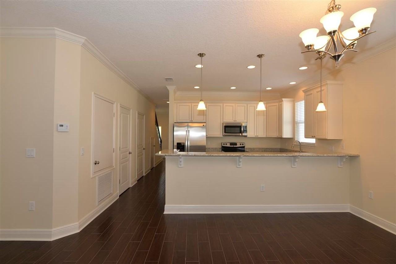2614 S Brown Ave - Photo 5 of 15
