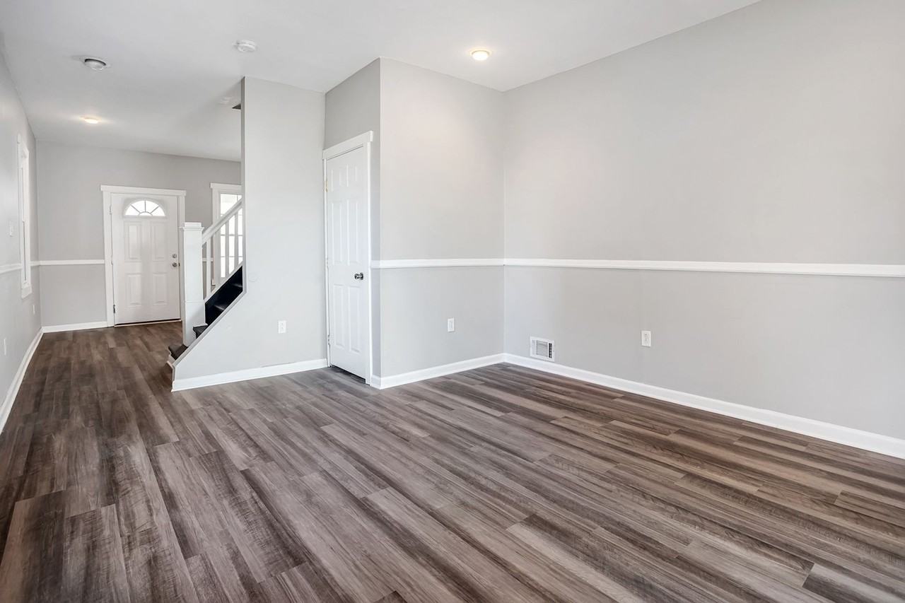 121 Dilworth St - Photo 3 of 35