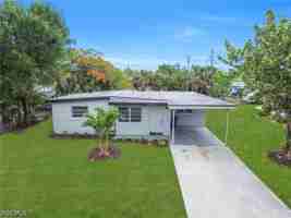 featured image of 1527 Gardenia Ave