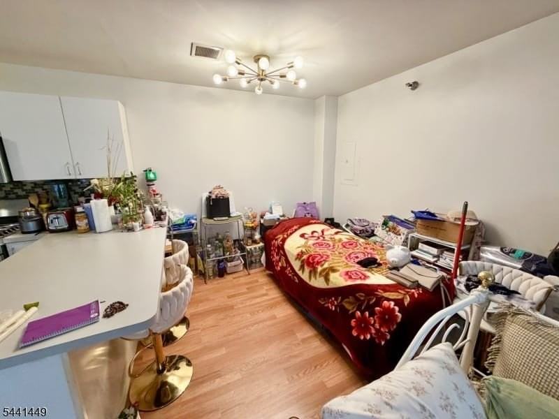 336 Bloomfield Ave #3B - Photo 4 of 12