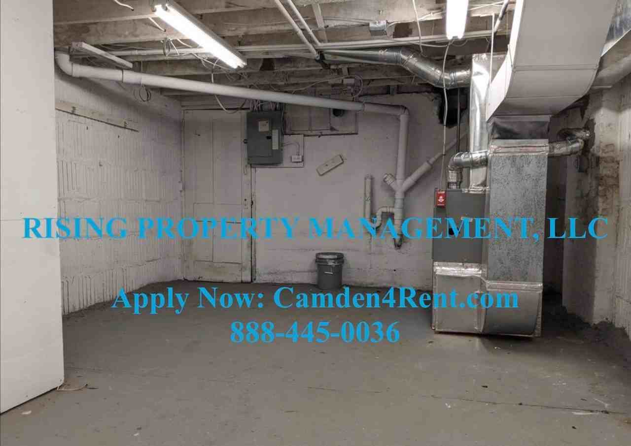1093 N Common Rd - Photo 2 of 9