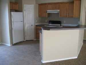 1300 W Hasket Cir - Photo 4 of 10