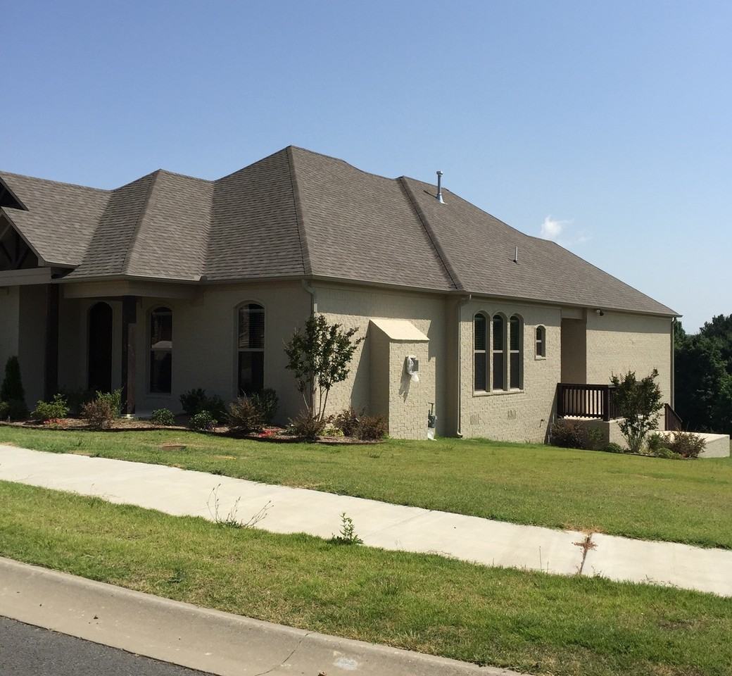 1020 Edinburgh Dr - Photo 3 of 3