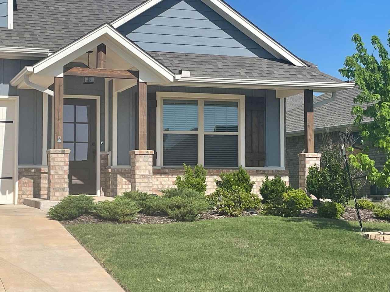 2916 Cypress Springs Blvd - Photo 2 of 44
