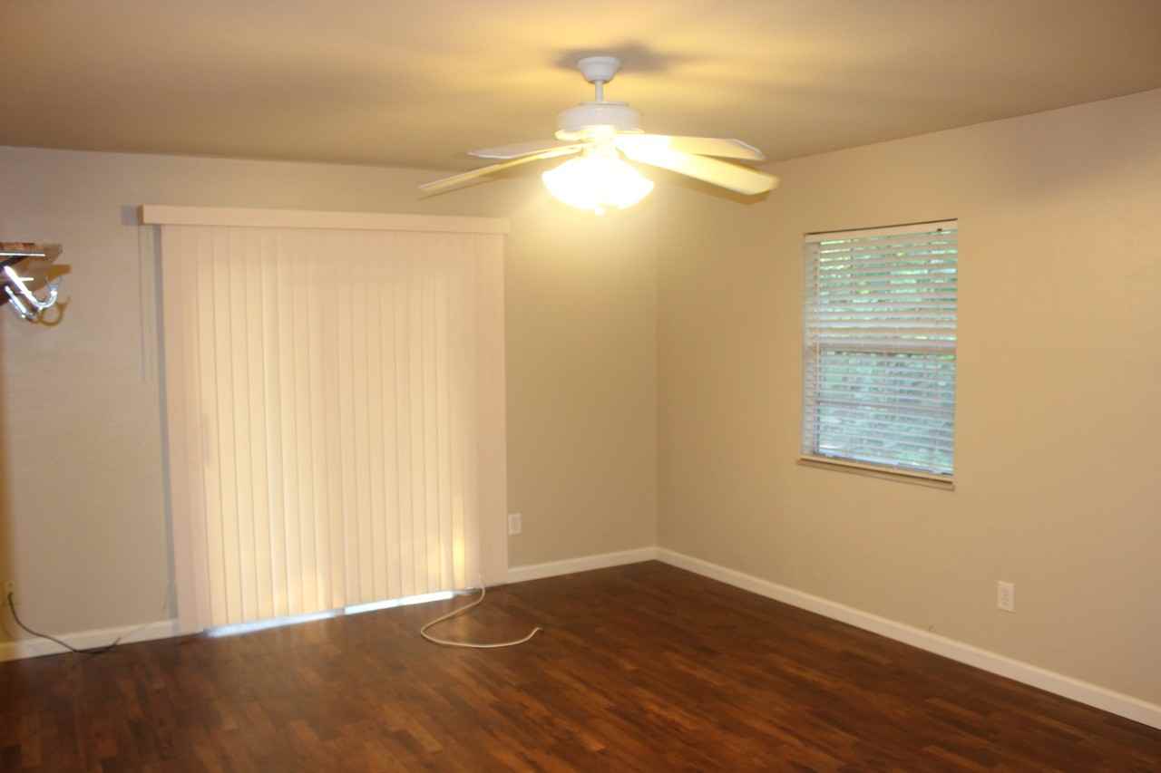 1309 Bonnie Dr - Photo 5 of 10