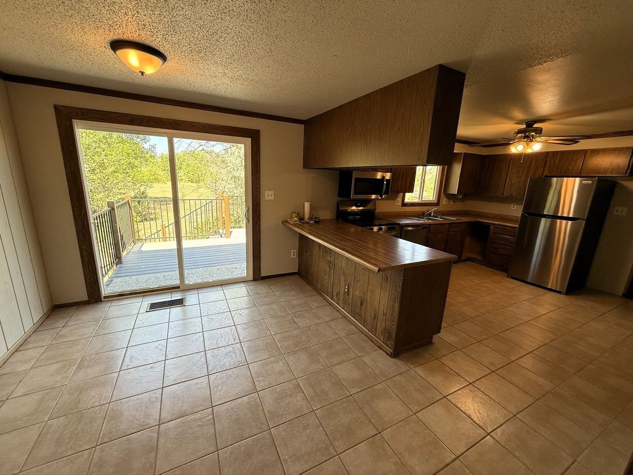 12461 N 4th St - Photo 5 of 23