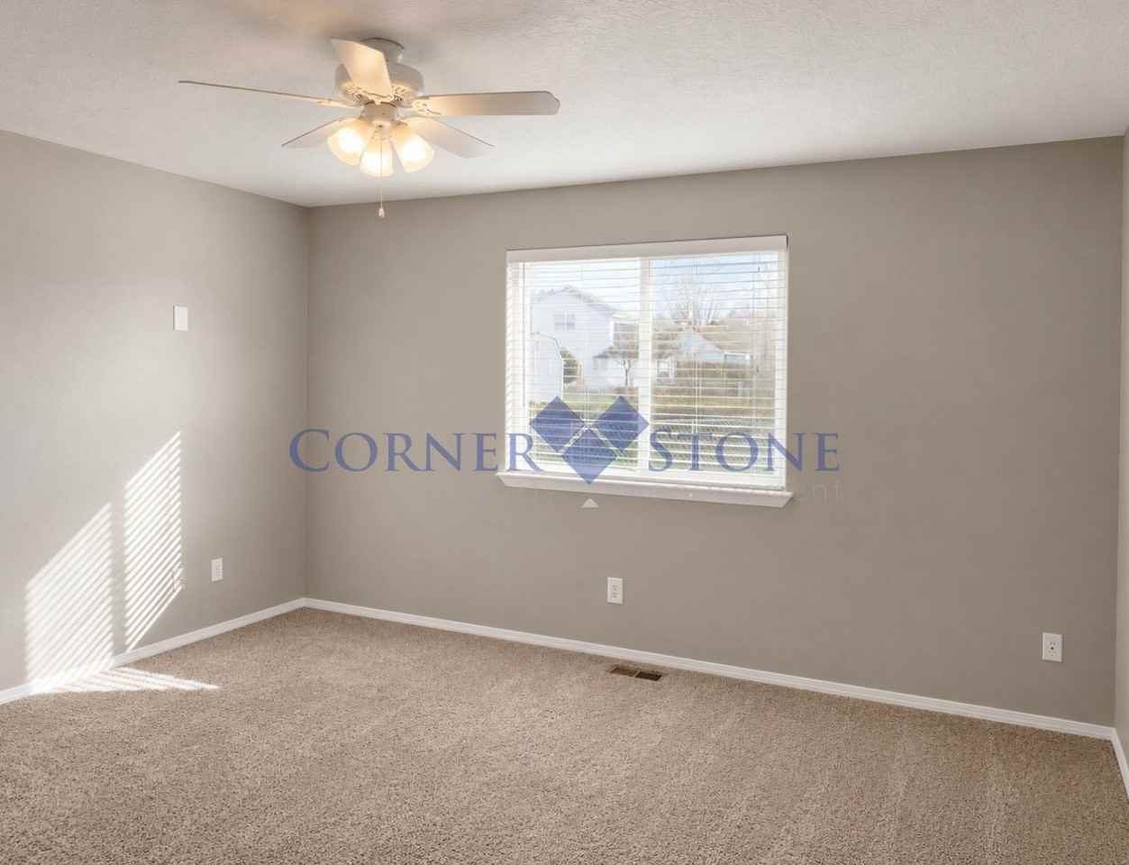 66 S Belhaven Way - Photo 5 of 17