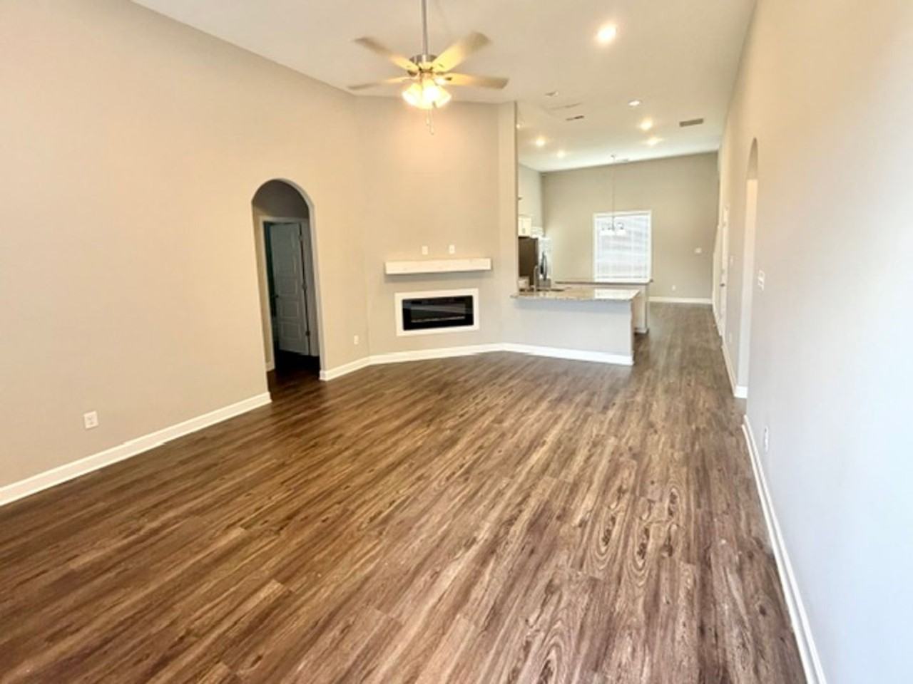 8750 Windstone Estate Dr - Photo 3 of 13