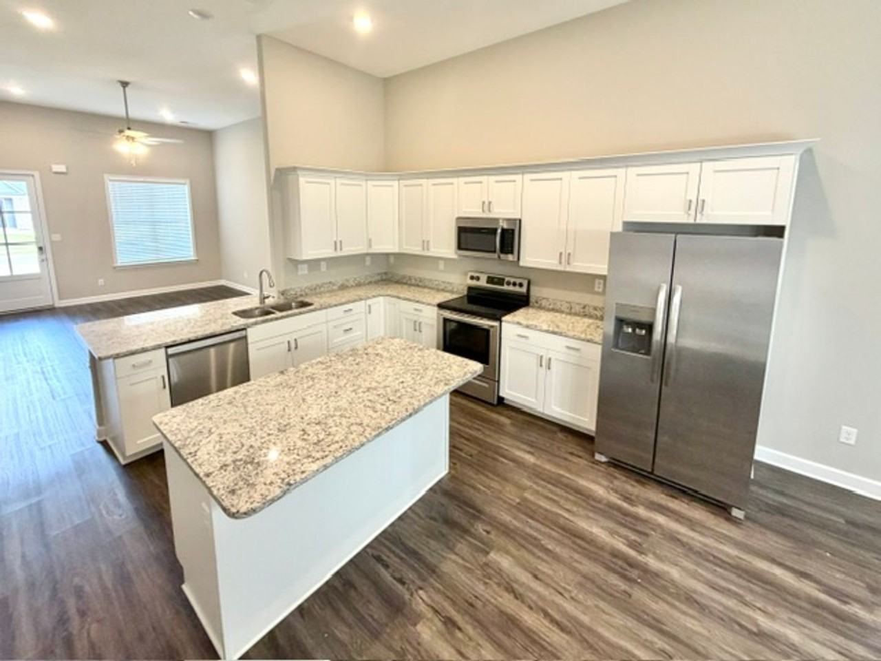8750 Windstone Estate Dr - Photo 4 of 13