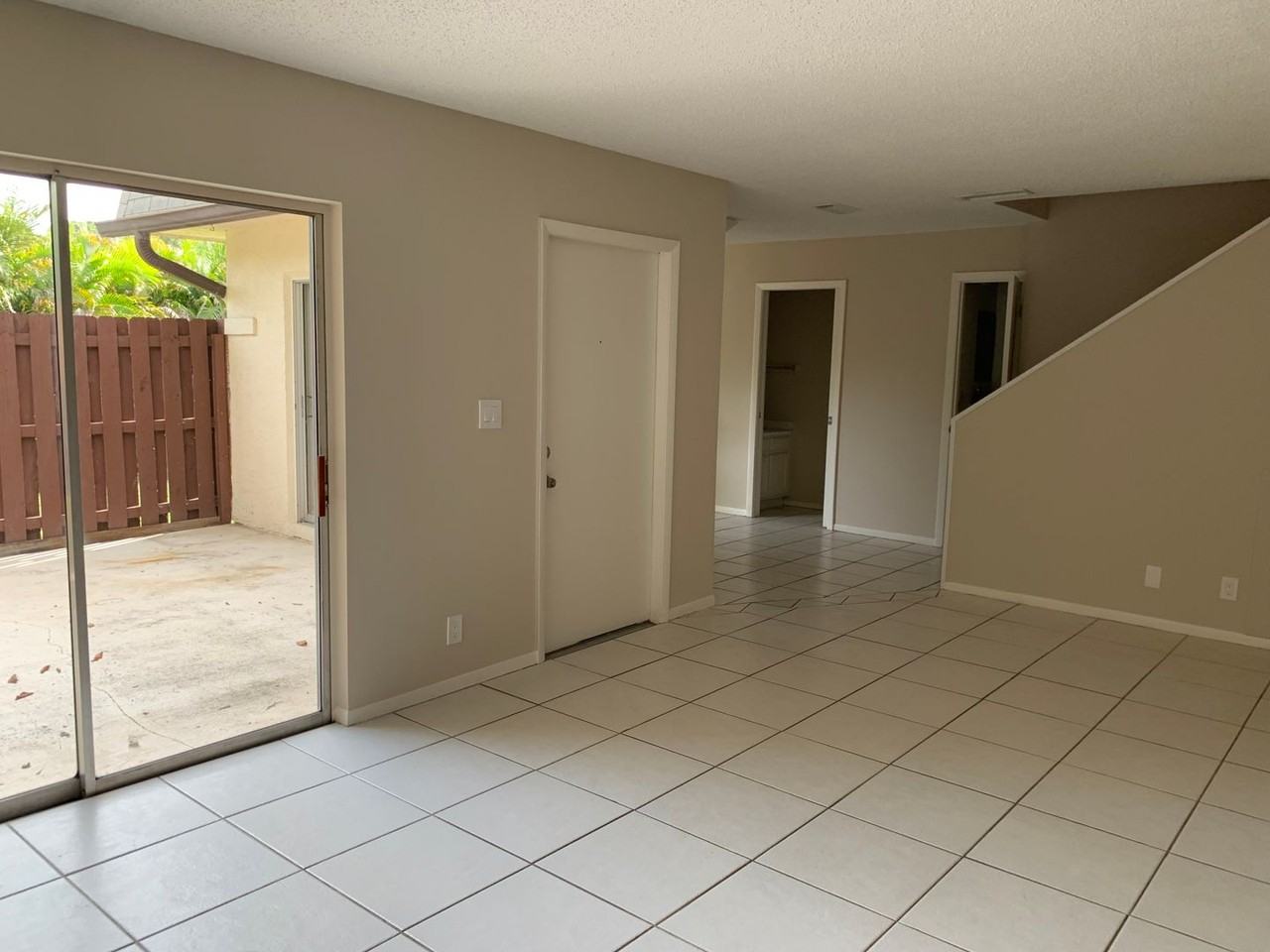 2644 Se Normand St - Photo 3 of 22