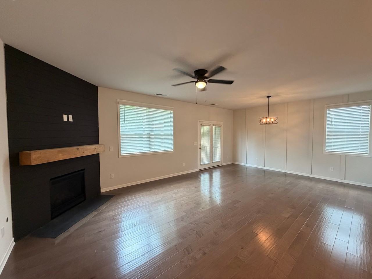 1103 Black Oak Dr - Photo 7 of 29