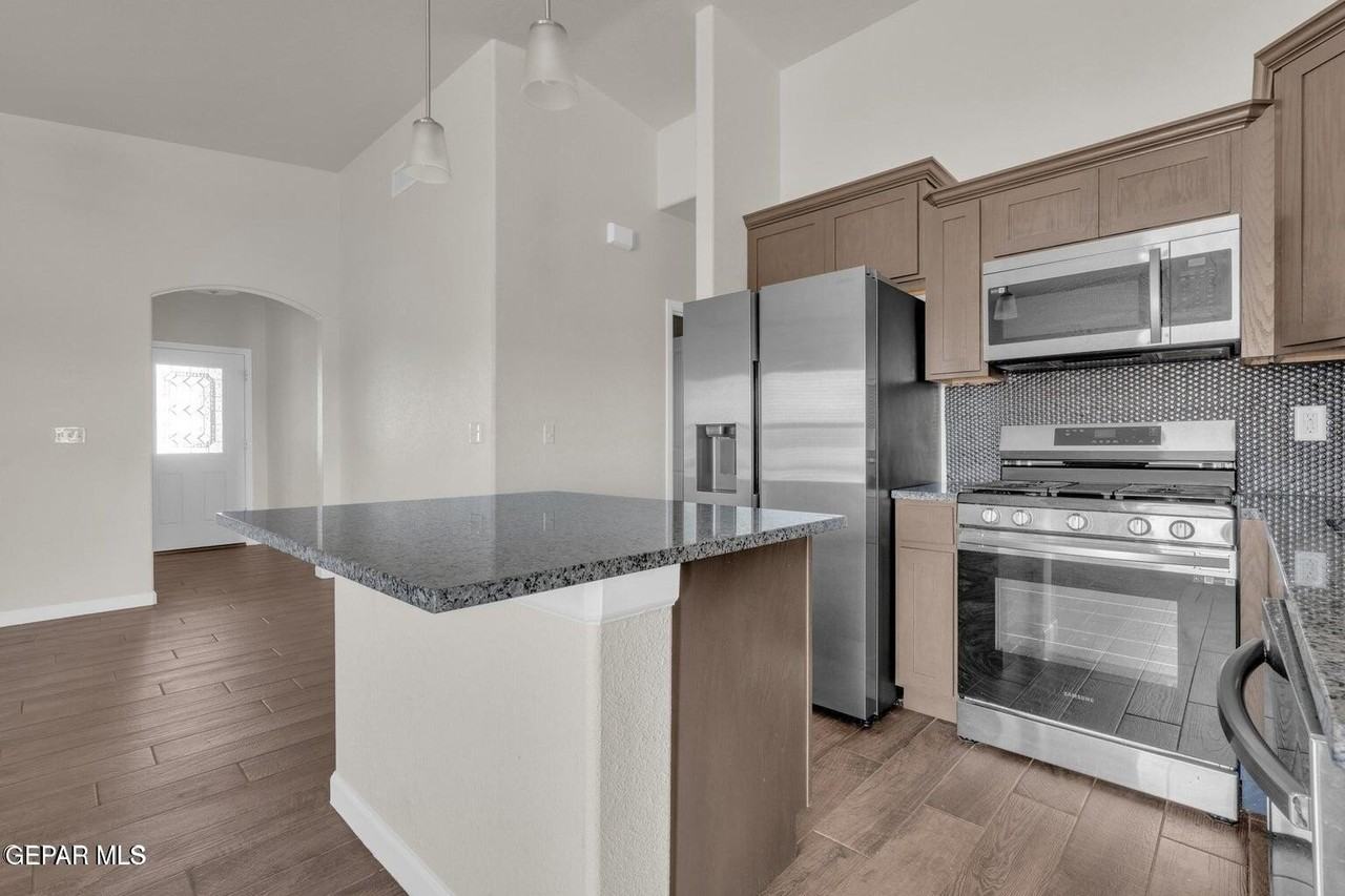 5937 Ruidoso Downs St - Photo 6 of 25
