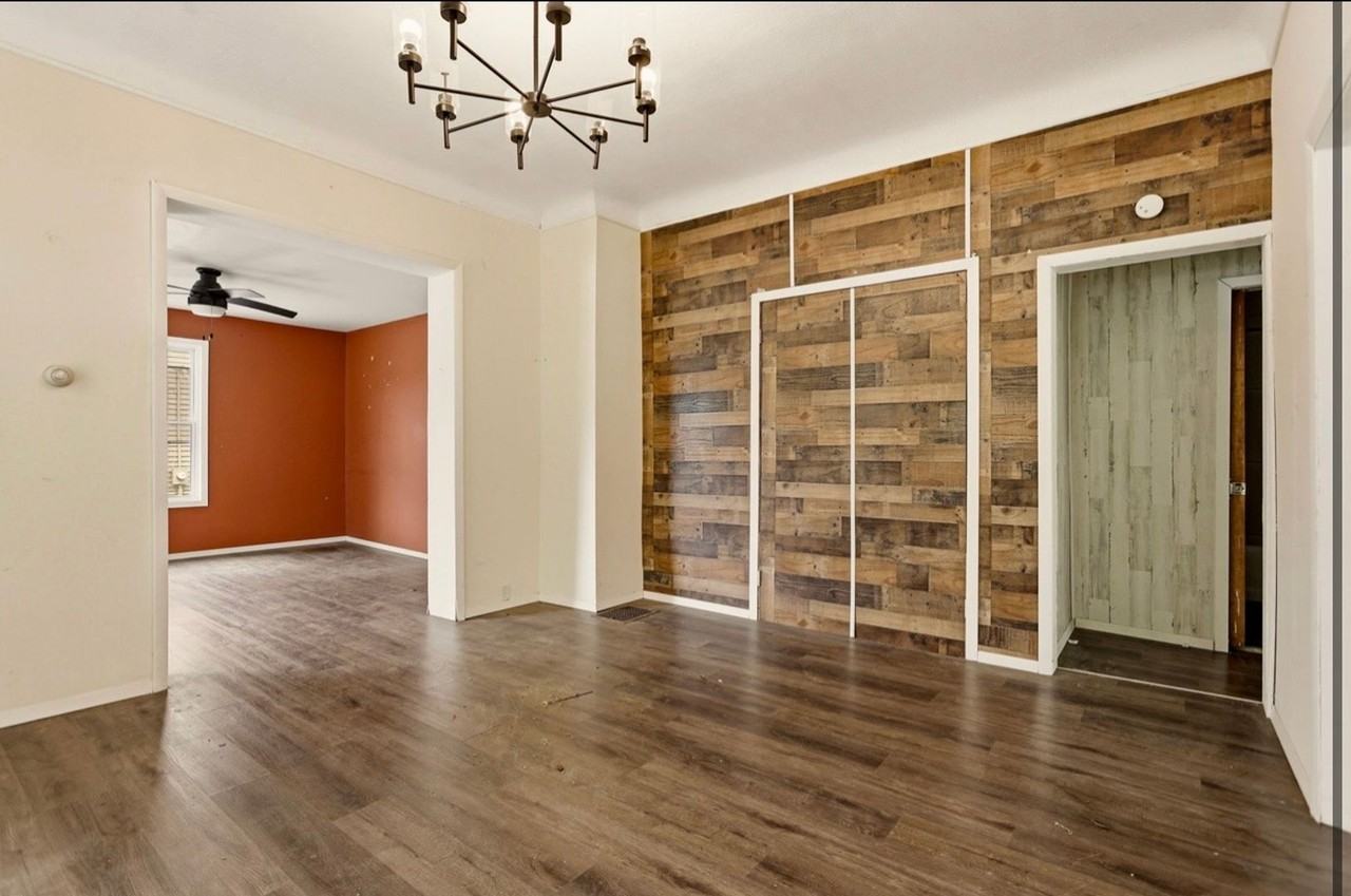 123 Woodside Ln - Photo 3 of 10